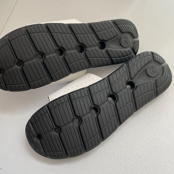 NEW $40 Under Armour Mens Size 17 UA Ignite Pro SL Slide Sandals Black White - Picture 8 of 8